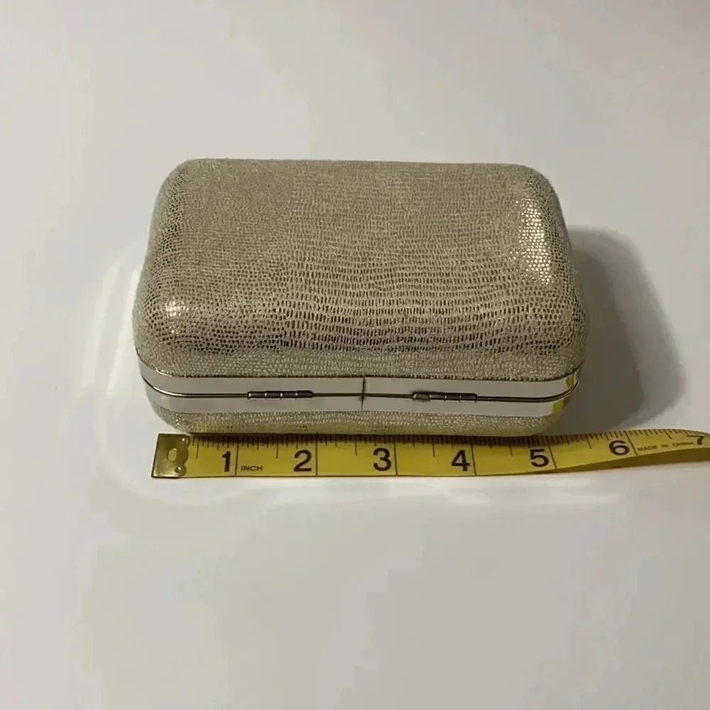NWOT Carolee New York Clutch - Picture 8 of 9
